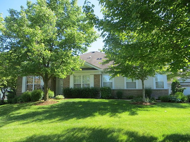 1st image of 74 Ashbrook Ct