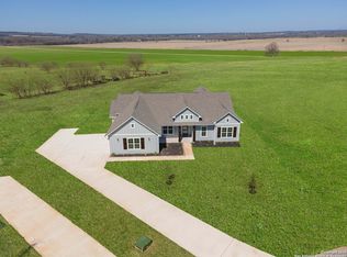 310 Venado Oaks, Castroville, TX 78009