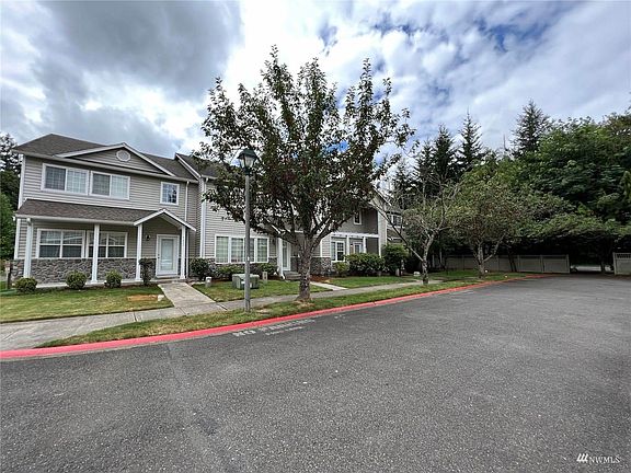 2nd image of 4815 43rd Ln SE