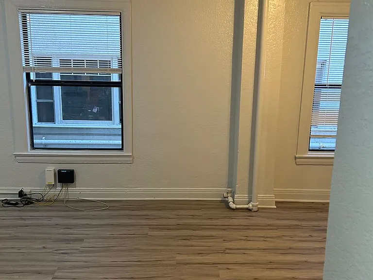 The Blackstone Apartments — Photo 12