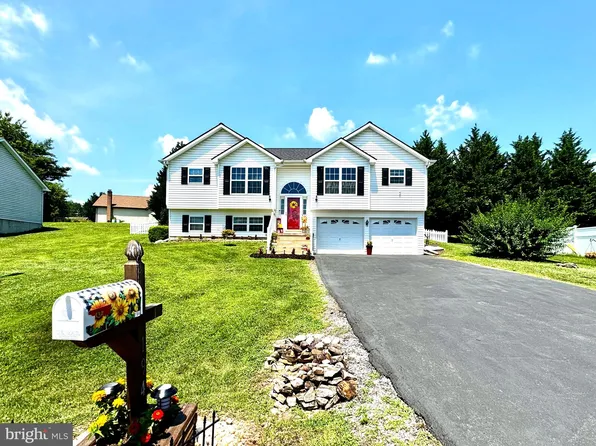 194 Dinali Dr, Martinsburg, WV 25403