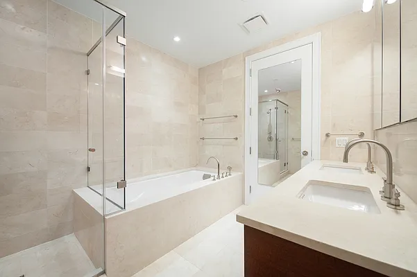 Rented by Compass | media 27