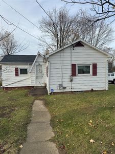 1144 E 33rd St, Erie, PA, 16504
