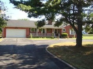 1472 E Fairview Ave, Carthage, MO 64836