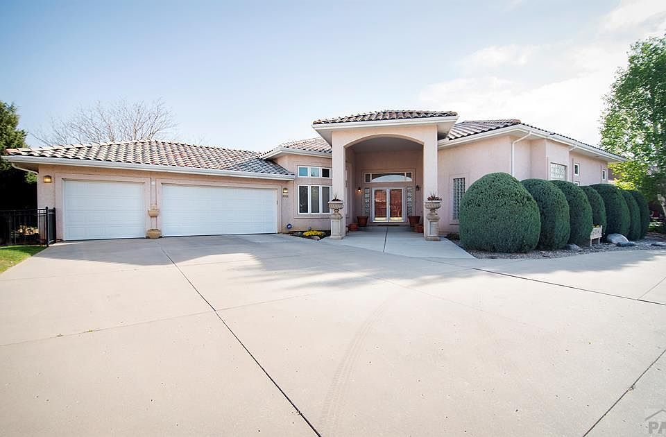 1st image of 4206 Saint Andrews Dr