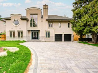 72 Lord Seaton Rd, Toronto, ON M2P1K5