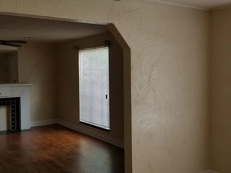 844 NW 47th St — Photo 12