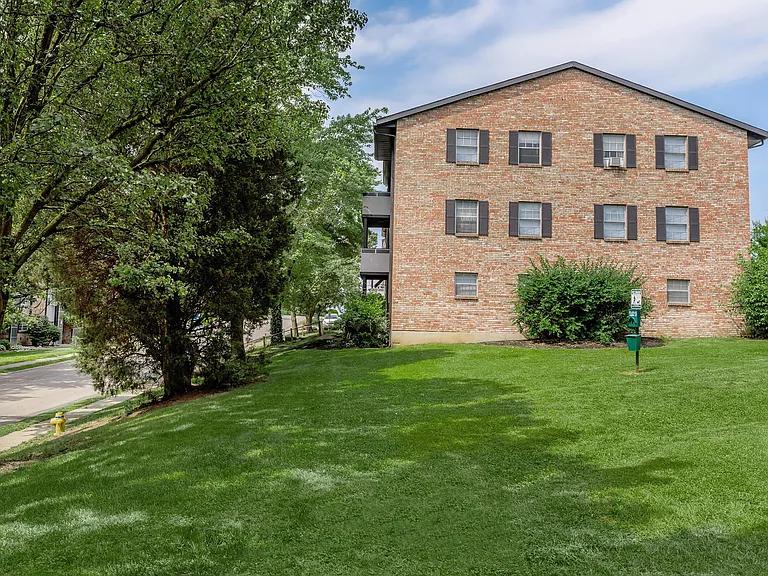 LakeHouse at Florence Apartments — Photo 13