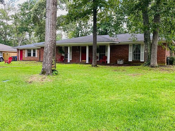 2nd image of 1444 Sleepy Hollow Dr