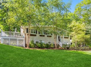 22 Hillside Ave, Pleasantville, NY 10570