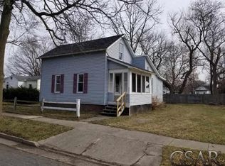 937 Kenwood Dr, Owosso, MI 48867