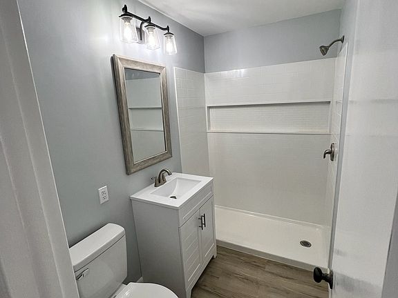 3rd image of 1807 E Young St
