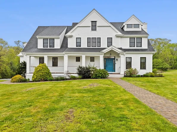 45 Ocean Ledge Dr, Cohasset, MA 02025