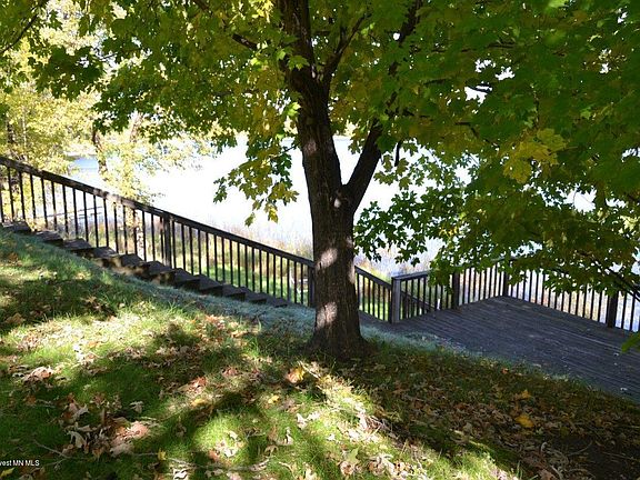3rd image of 40192 Basswood Ln