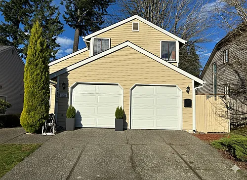 24236 SE 43rd Pl Photo 1