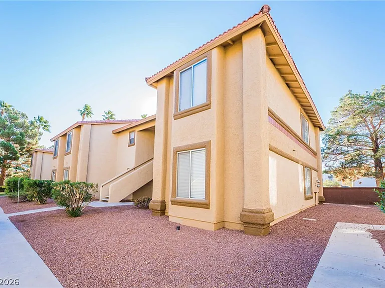 7300 Pirates Cove Rd #1005 — Photo 2