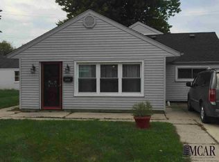 323 Midway St, Dundee, MI 48131