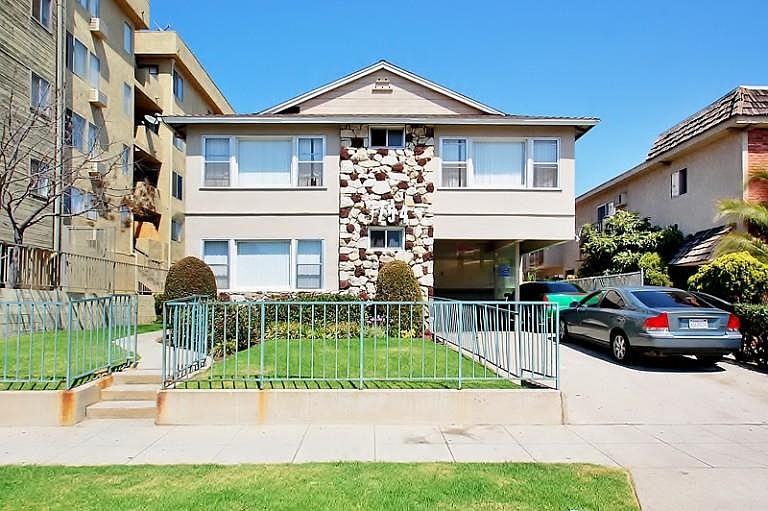 1st image of 3754 Vinton Ave #2303124