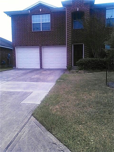 1st image of 9039 N Ferndale Place Dr