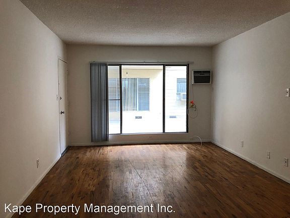3rd image of 1027 N Sierra Bonita Ave #102