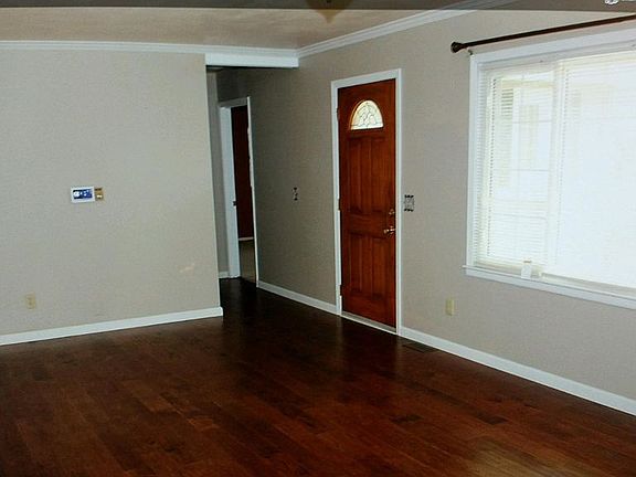2nd image of 1708 Fairchild St