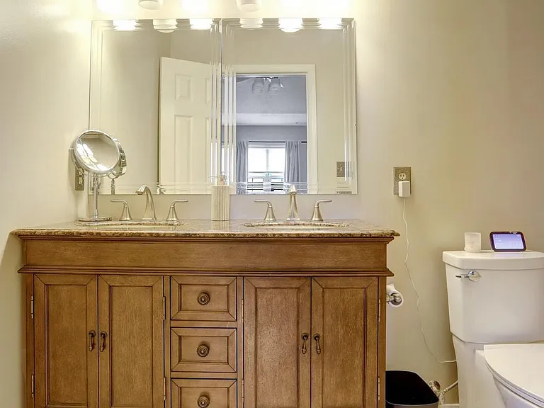 8819 Hardesty Dr — Photo 17