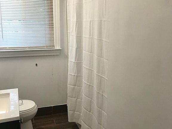 Full bath