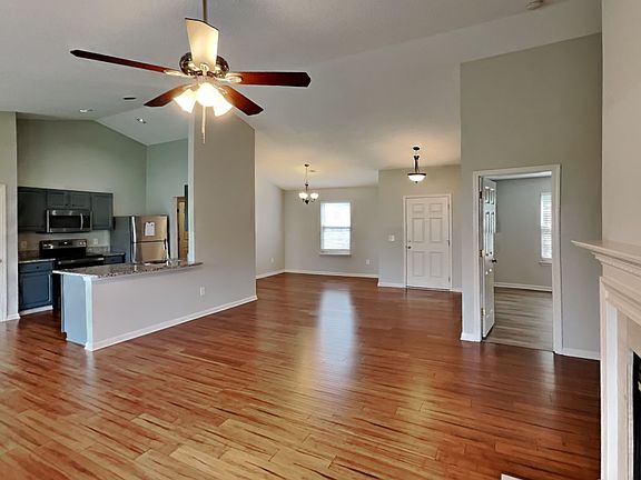 5th image of 3320 Arbor Pointe Dr