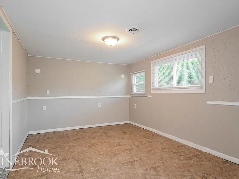 14 Marquette Dr — Photo 7