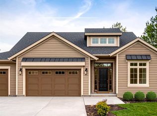 557 Auburn Ridge Rd, Coralville, IA 52241