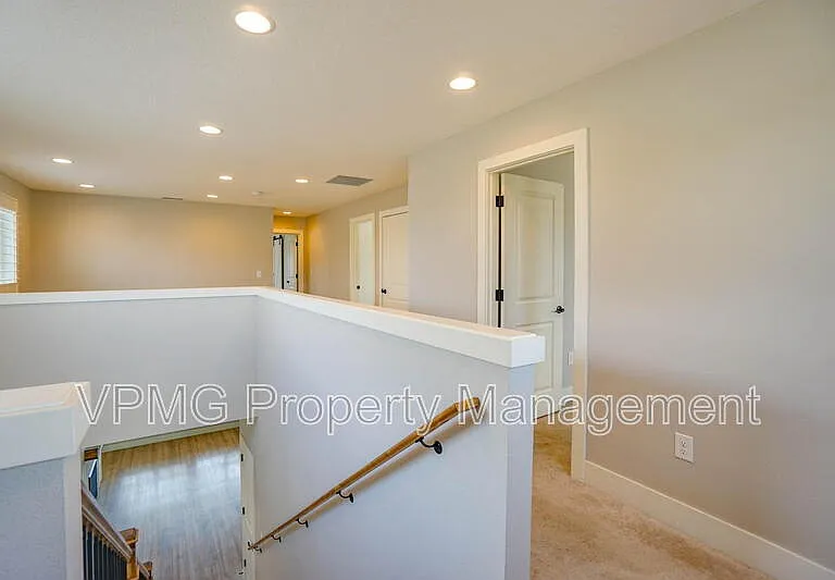 12501 NE 102nd Way — Photo 21