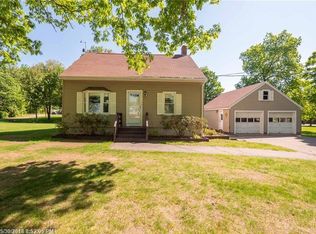 106 Old Pine Hill Rd N, Berwick, ME 03901