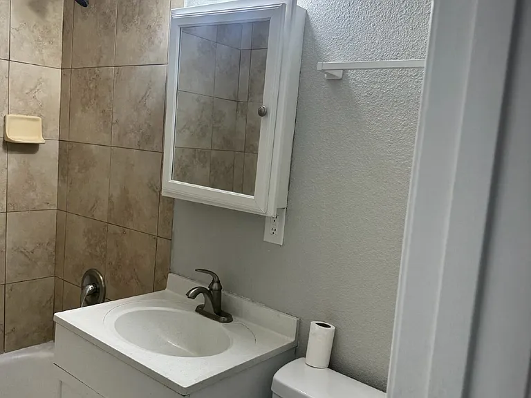 720 N 10th St #1 — Photo 14