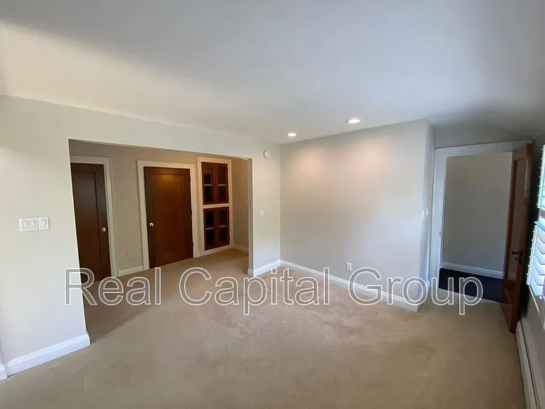 54 Washington Hwy — Photo 15