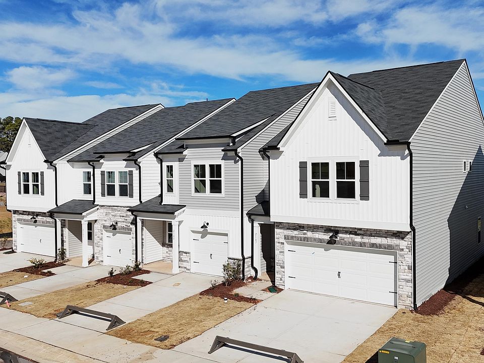 1st image of 2107 Regal Dr #67