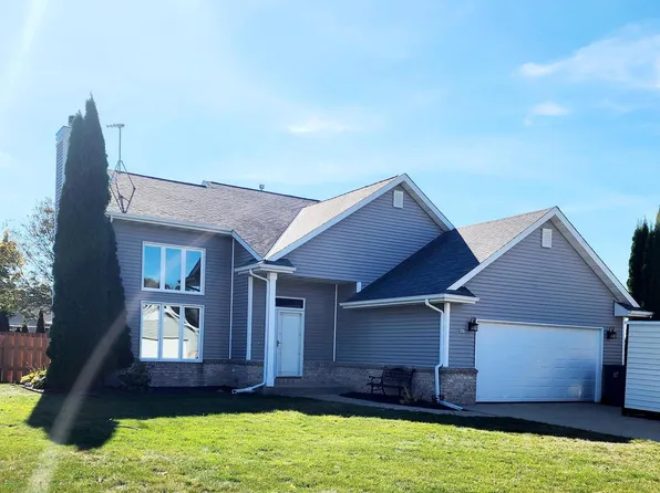 431 Hickory STREET, Belgium, WI 53004