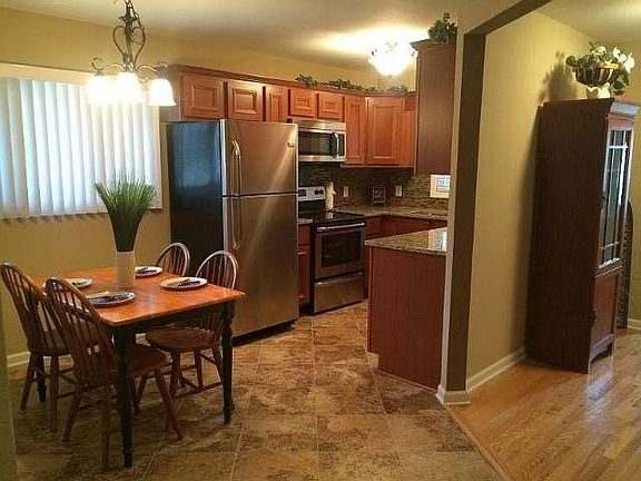3rd image of 4702 W Layton Ave