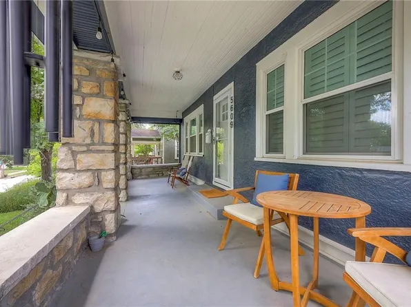 5609 Locust St, Kansas City, MO 64110