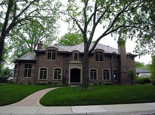 1011 Pontiac Rd, Wilmette, IL 60091