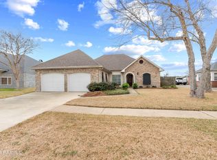 114 Pinnacle Dr, Youngsville, LA 70592