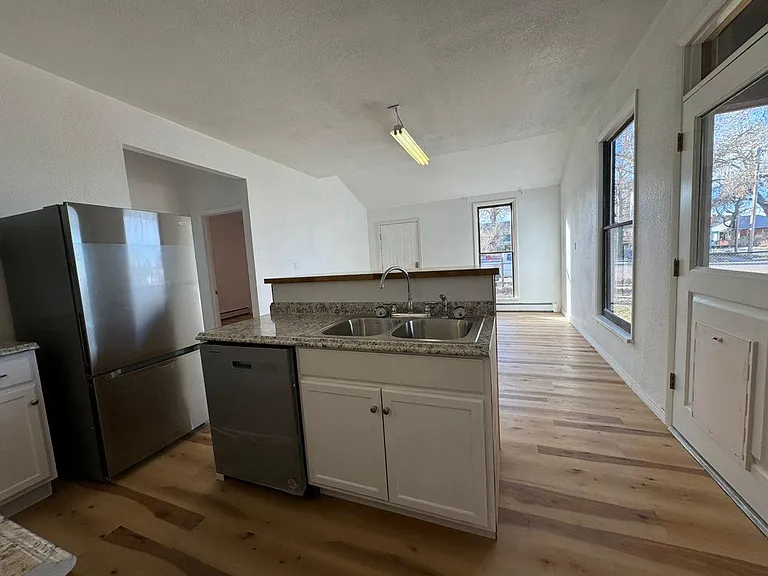 317 S Cedar St #2 — Photo 3