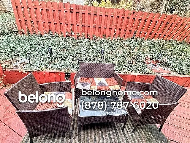 1662 McFarland Rd — Photo 2