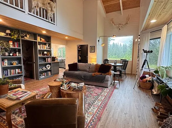 334 Timberline Dr, Girdwood, AK 99587