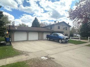 524 20th Ave, Brookings, SD 57006