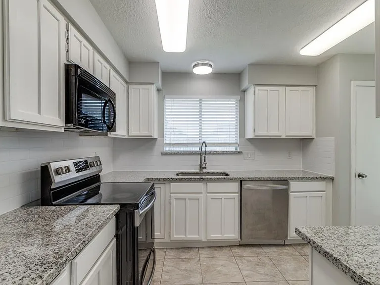 7218 Ridgeberry Dr — Photo 15