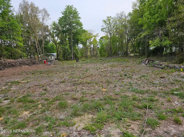 333 2ND Way, Interlachen, FL 32148