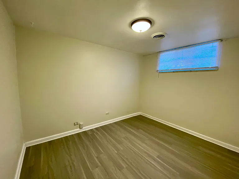 1452 N Marion St — Photo 23