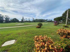6816 Sterling Greens Pl, Naples, FL