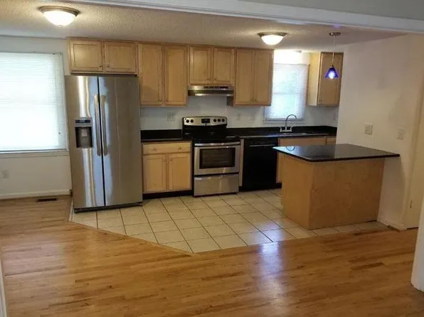 324 McDade St, Chapel Hill, NC 27516