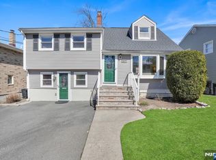 687 Lancaster Rd, Ridgefield, NJ 07657